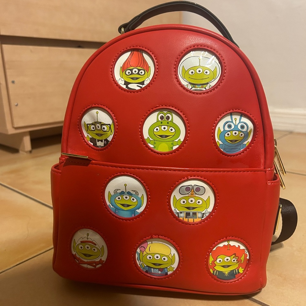 Loungefly Toystory alien backpack